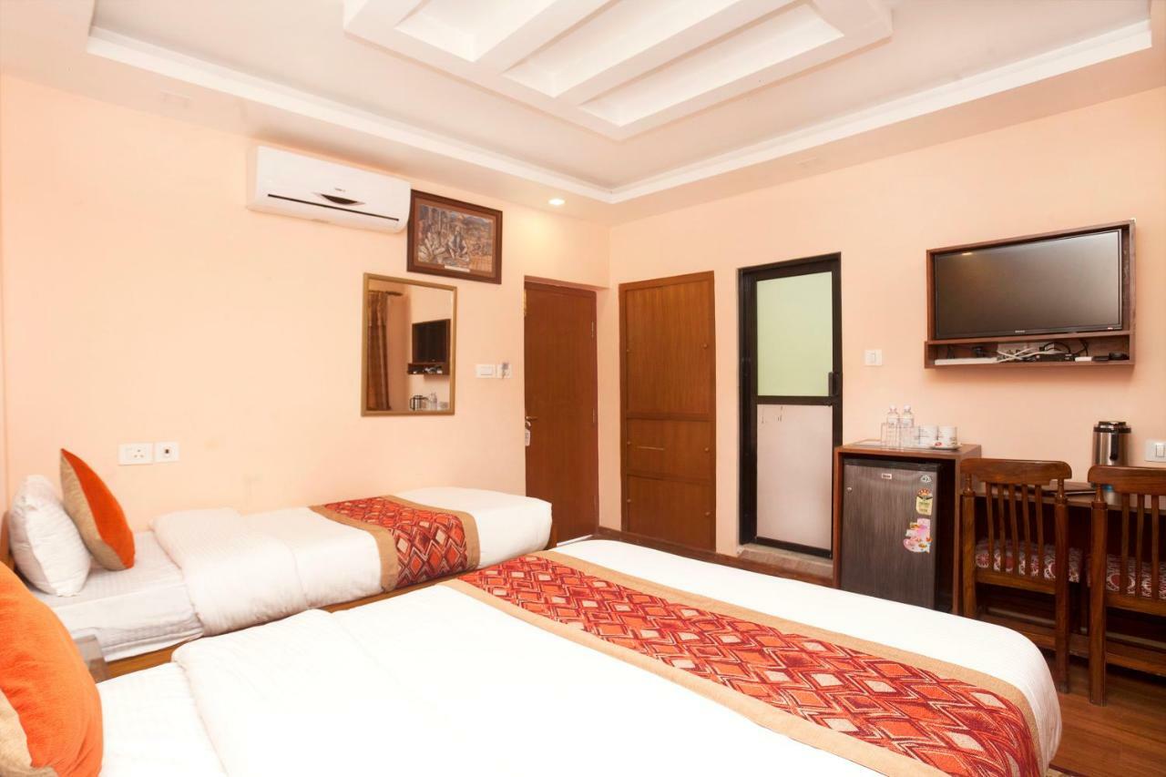 Bojinee Nagarkot Resort Eksteriør bilde