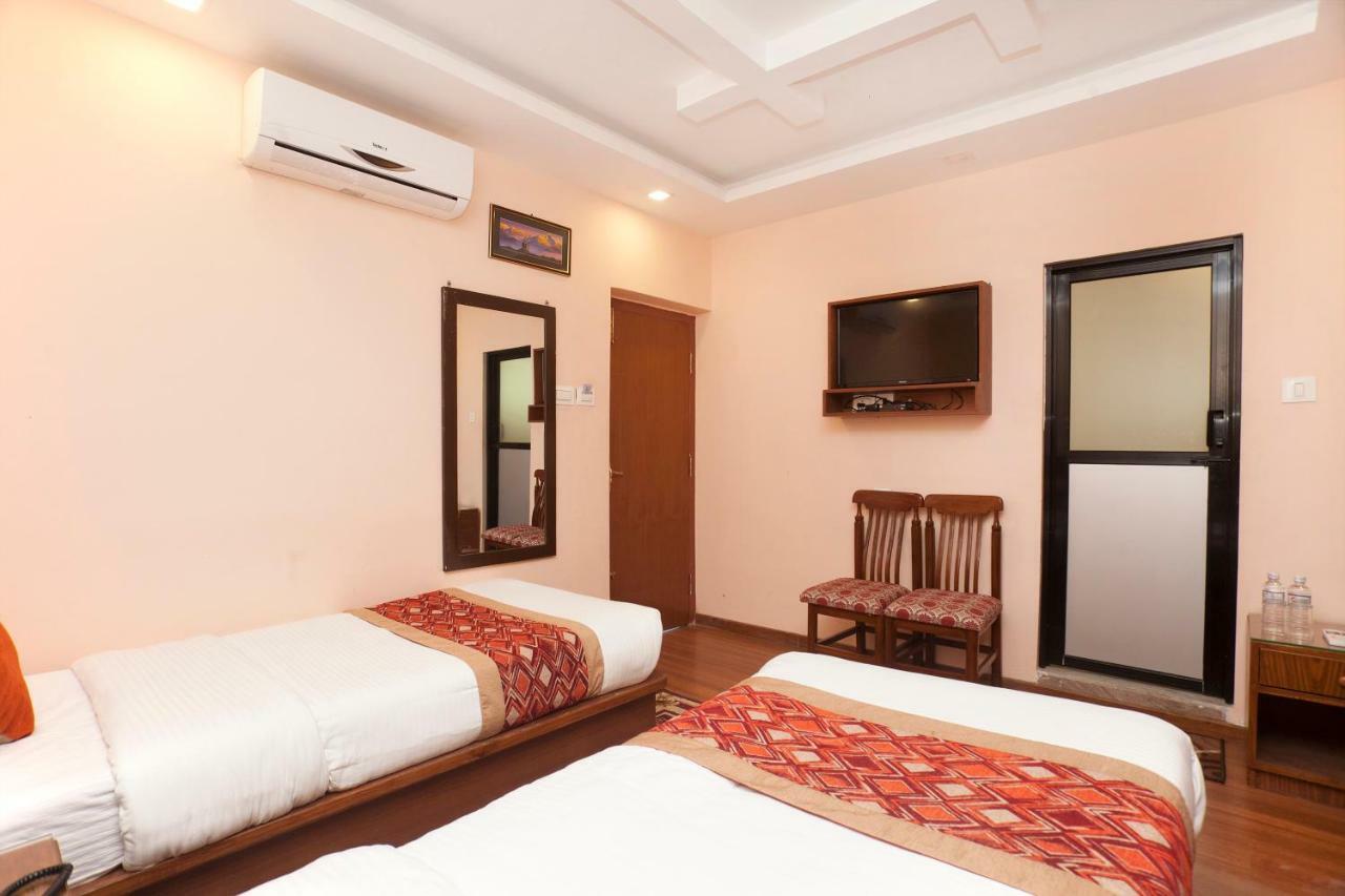Bojinee Nagarkot Resort Eksteriør bilde