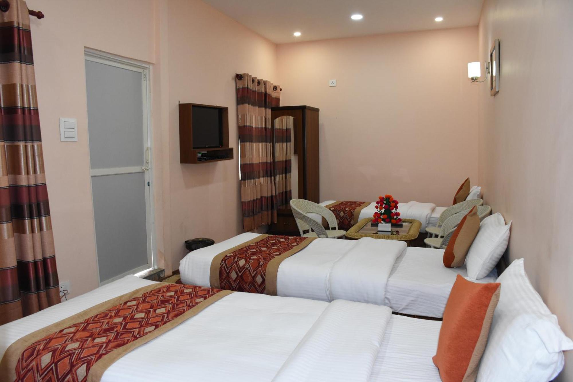 Bojinee Nagarkot Resort Eksteriør bilde